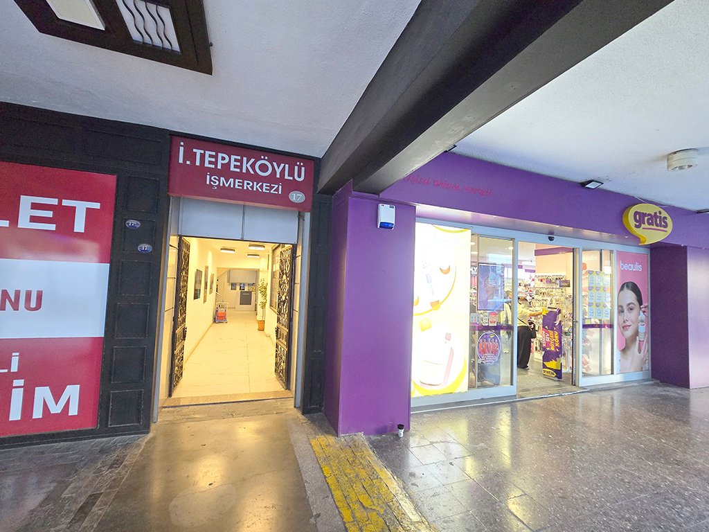 İzmir Konak Merkezde 1+1 Oda 50 m2 Kiralık Ofis (Merkezi Konumda